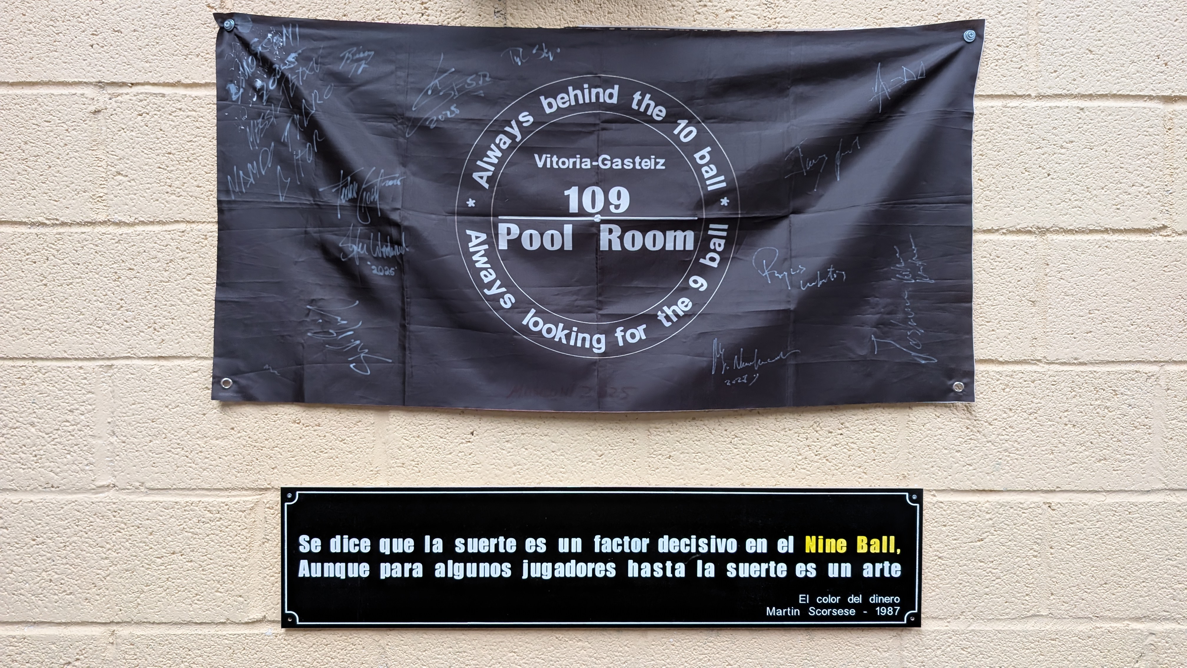 Zona de pool preparada para jugar